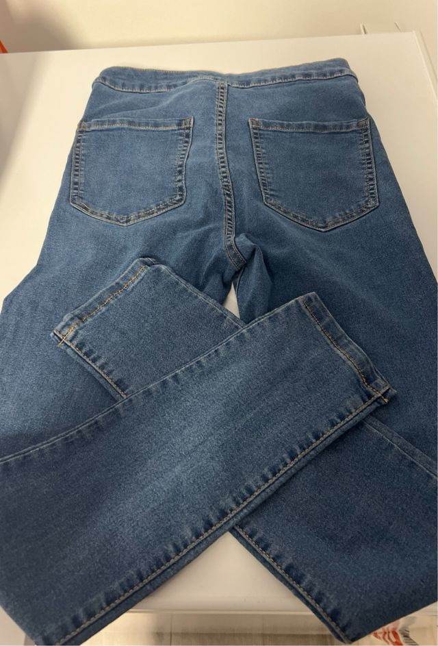 Pantalón vaquero Lefties