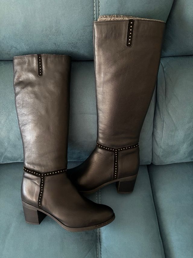 Botas altas de piel