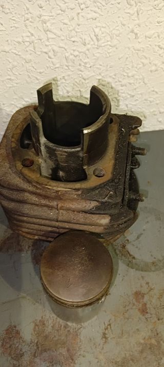 Cilindro y pistón vespino f9