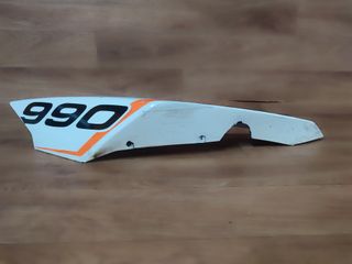 Tapa trasera izquierda KTM 990 SMR SMT