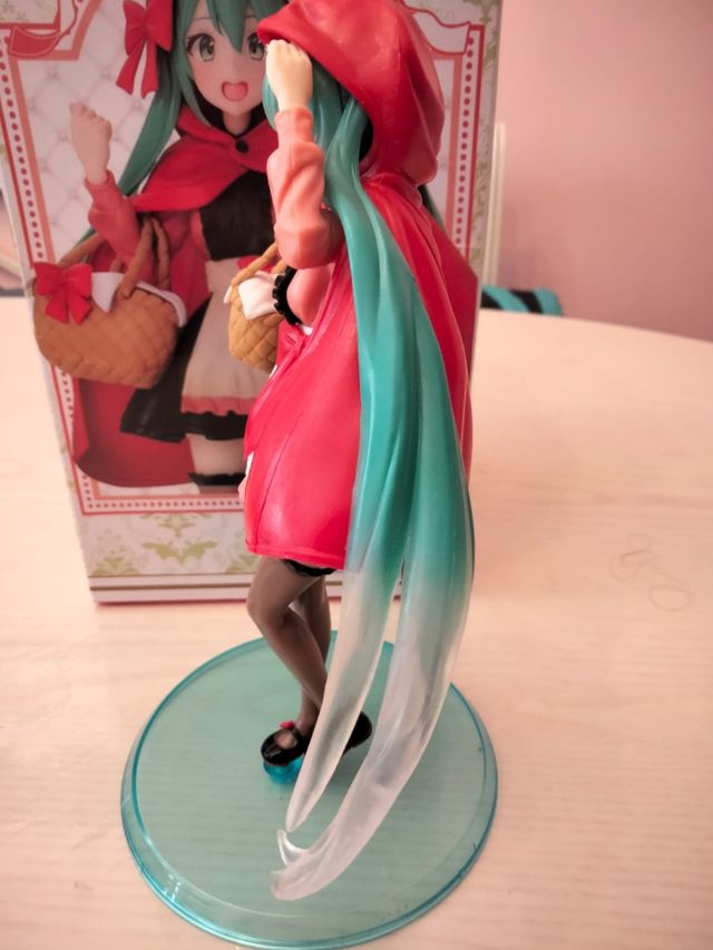 Miku Caperucita