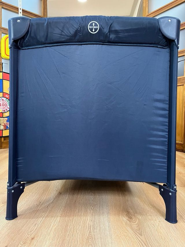 Cuna viaje + colchón Visco + Protectores + Sabanas