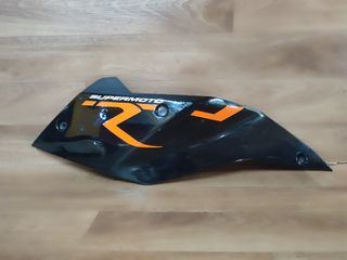 Tapa izquierda deposito KTM 990 SMR SMT