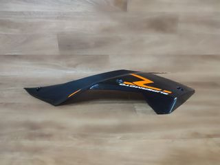 Tapa izquierda deposito KTM 990 SMR SMT