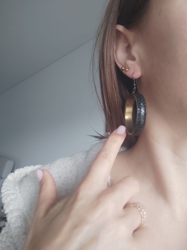 Brincos & Anel Prateado - 2 pares