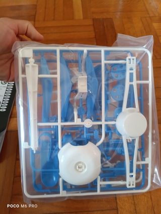 Juguetes solares 6 en 1