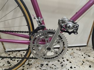 Bicicleta de carretera clásica – restaurada