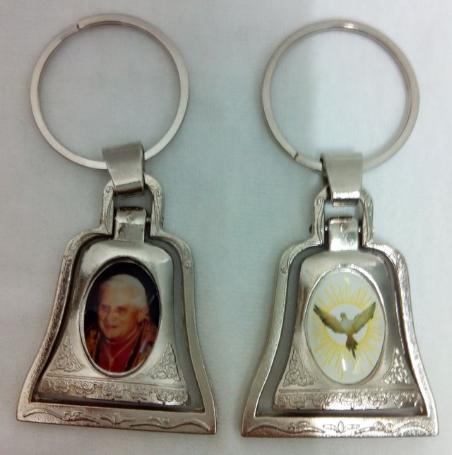 Llaveros campana Papa Benedicto XVI