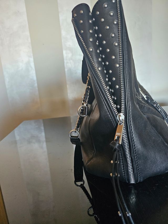 Bolso negro piel IKKS