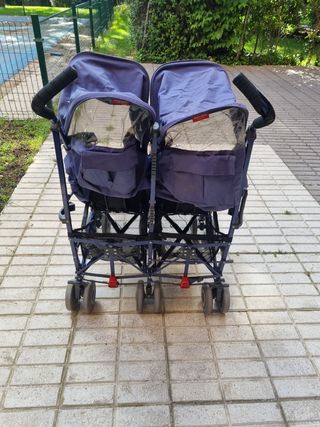 Carrito doble Maclaren.