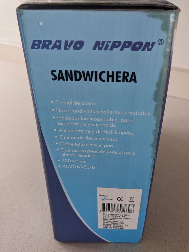 Sandwichera eléctrica Bravo Nippon
