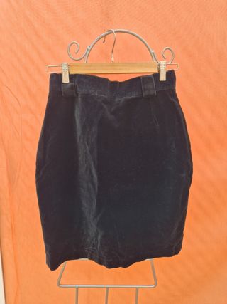 Falda terciopelo negra
