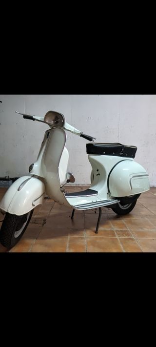 Vespa 160 (1968) restaurada