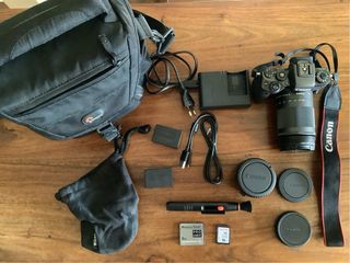 Cámara Canon EOS M5 + Objetivo 18-150mm 3.5-6.3