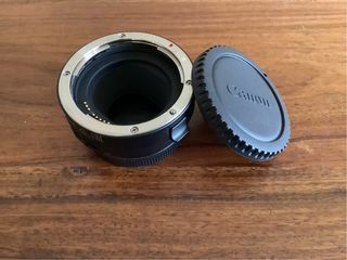 Cámara Canon EOS M5 + Objetivo 18-150mm 3.5-6.3