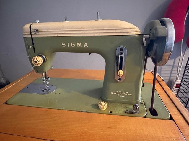 Maquina de coser Sigma
