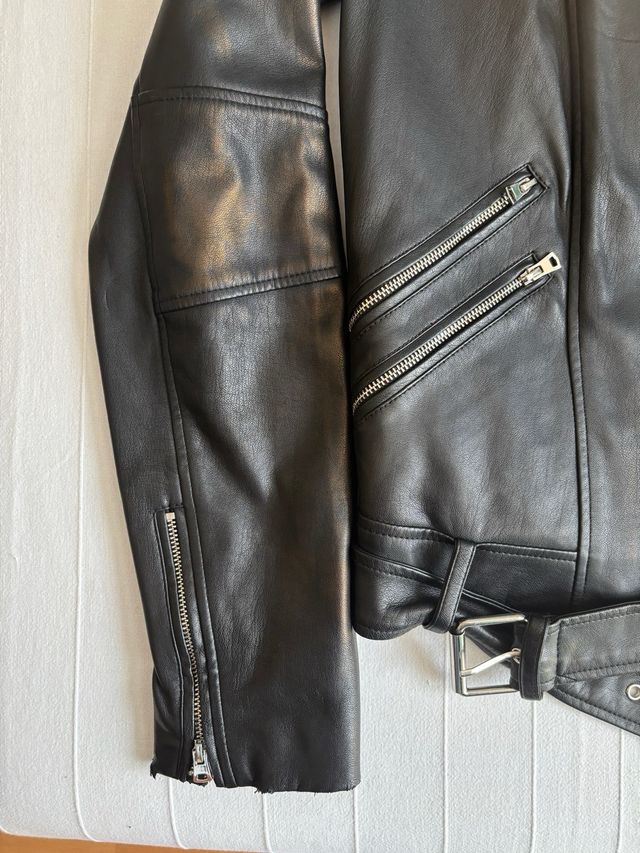 Cazadora negra Zara - Biker