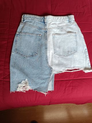 Minifalda vaquera Bershka bicolor - Talla 40
