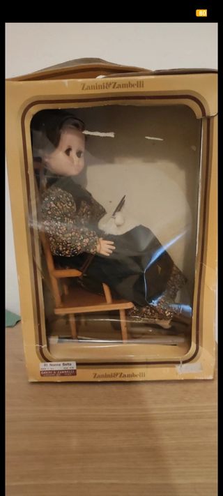 Bambole vintage due con la scatola originale