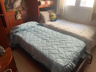 Cama abatible y mueble modular estilo barco 