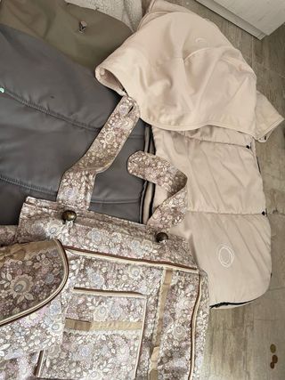 Se venden  2 sacos de invierno bugaboo