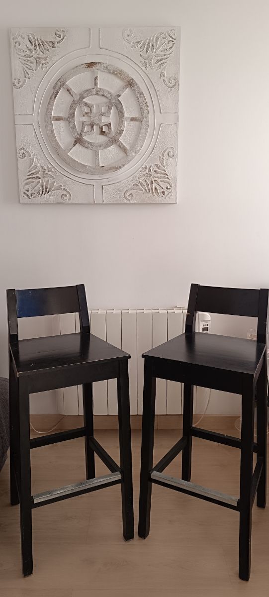 2 Taburetes madera negros