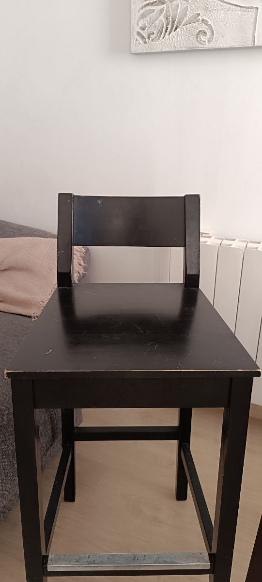 2 Taburetes madera negros