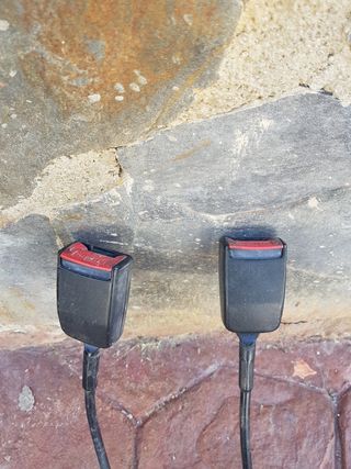 2 Anclajes Cinturón Seguridad