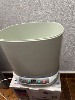 Esterilizador vapor de biberones.