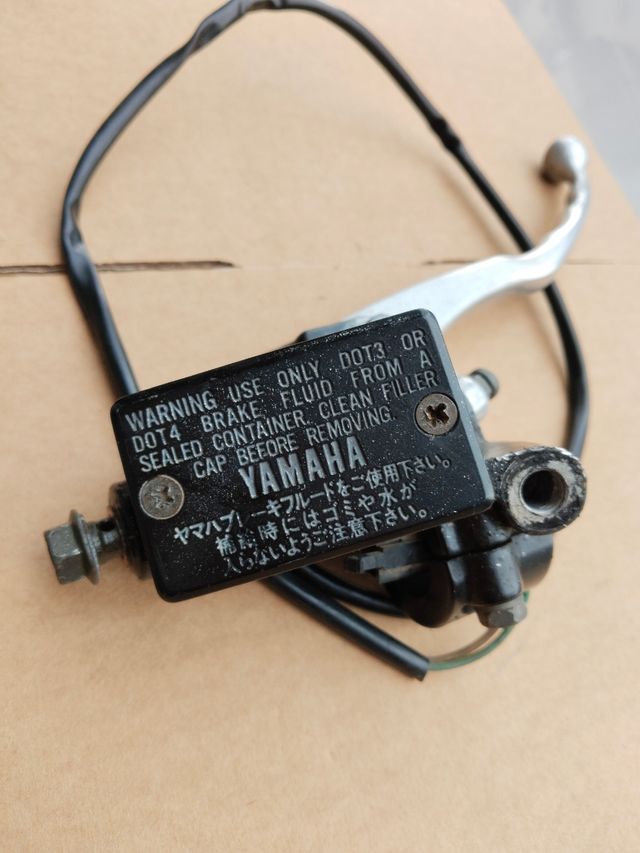 Depósito liquido frenos maneta freno 