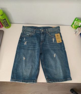 Pantalón vaquero corto 