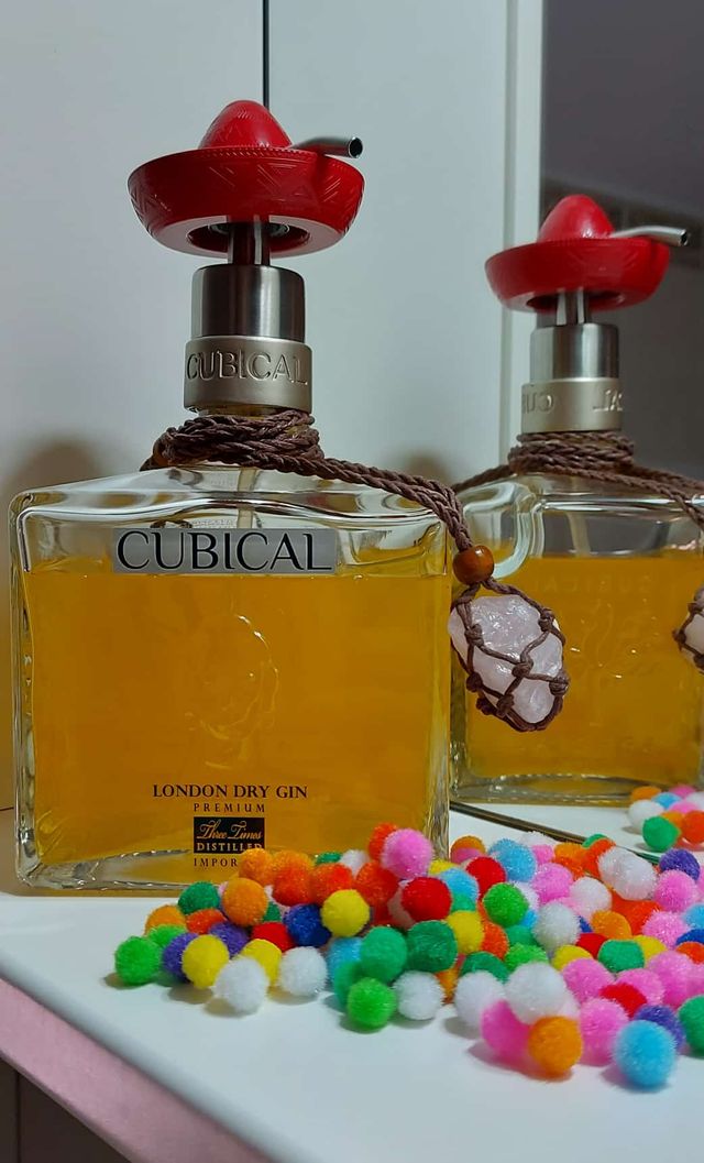 Dosatore di sapone Cubical