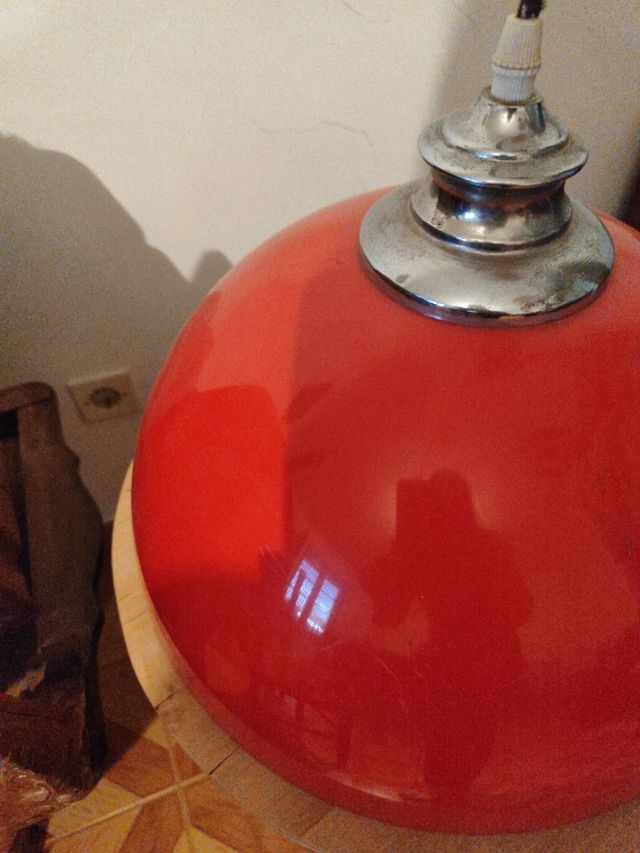 Lampara de techo roja