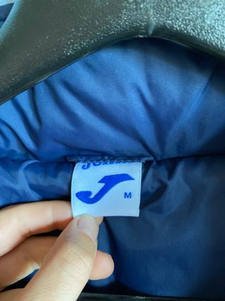 Chaqueta acolchada Joma azul
