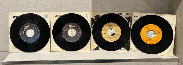 Lote 4 singles cantantes Italianos