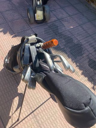 Bolsa y palos de golf cleveland