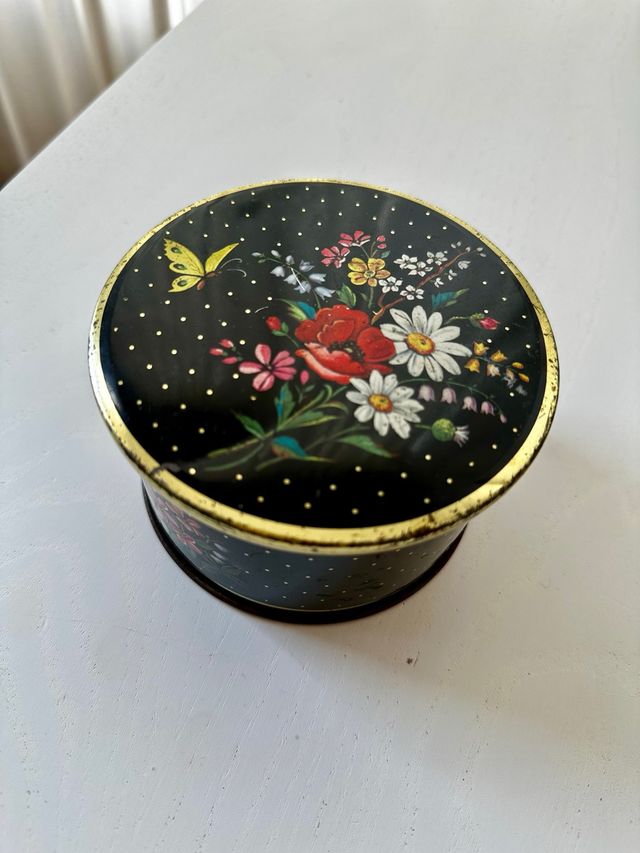 Caja hojalata vintage flores