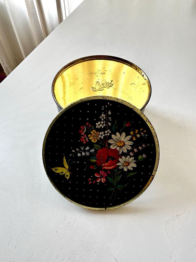 Caja hojalata vintage flores