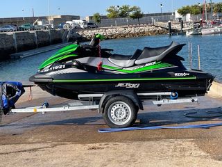 Moto de agua kawasaki 160stx lx con altavoces