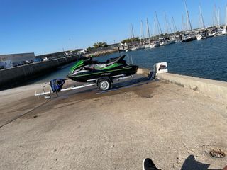 Moto de agua kawasaki 160stx lx con altavoces