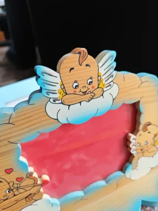 2 portafoto bambini in legno e in resina