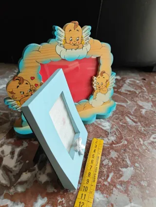 2 portafoto bambini in legno e in resina