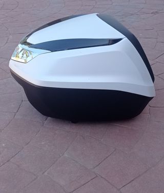 Honda. Top Box. Baul. Original. 
URGE quitar.