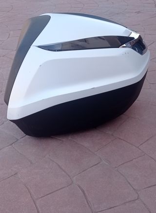 Honda. Top Box. Baul. Original. 
URGE quitar.