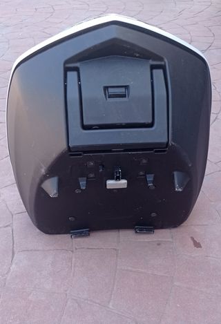 Honda. Top Box. Baul. Original. 
URGE quitar.