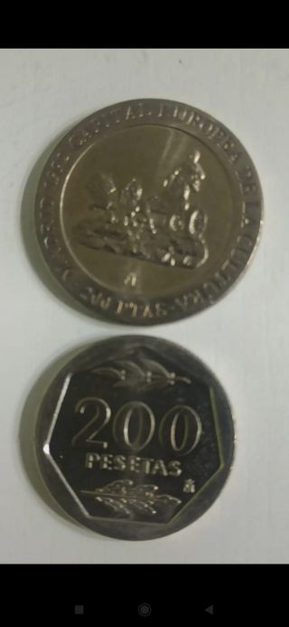 2 Monedas 200 Ptas (1986-1991)sin circular.