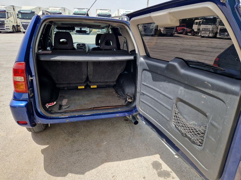 Toyota RAV4 2004 - foto 1