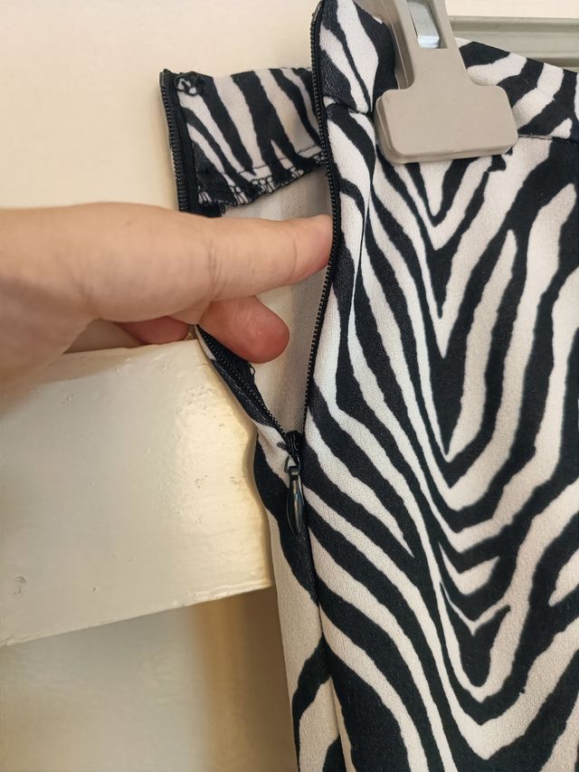 Pantalones de campana con estampado de cebra Shein