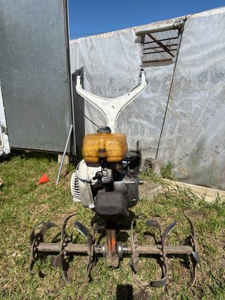 Motocultor averiado