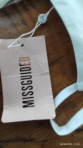 Tuta corta bianca estiva